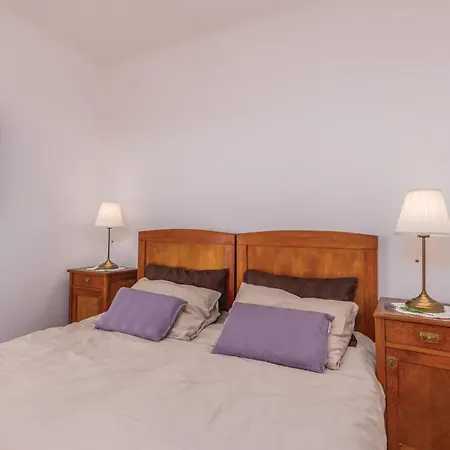Holiday home Cozy In With Wifi *