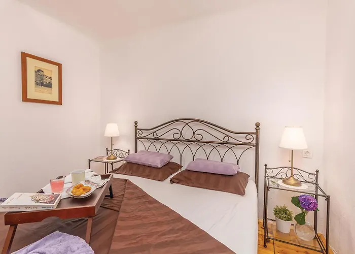 Dom wakacyjny 4 Bedroom Stunning In *