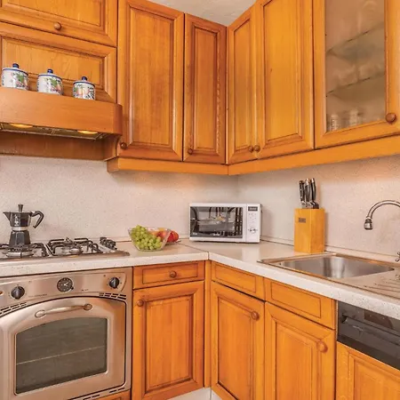 4 Bedroom Stunning In Дом отдыха *