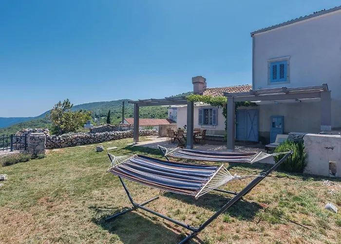 Ferienhaus 4 Bedroom Stunning In